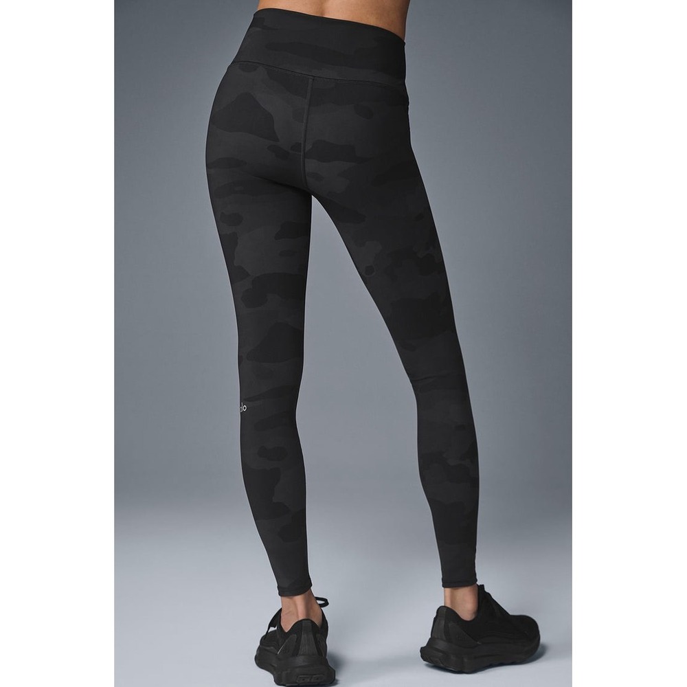 Alo Yoga High-Waist Camo Vapor Leggings‎ Black Camouflage Activewear - Large
